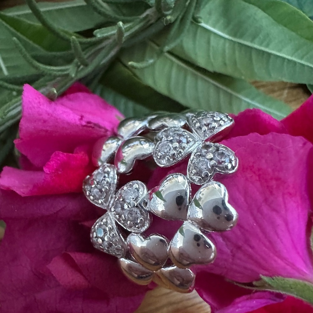 Vintage Elegant sterling Silver 925 Hearts  Ring size 11